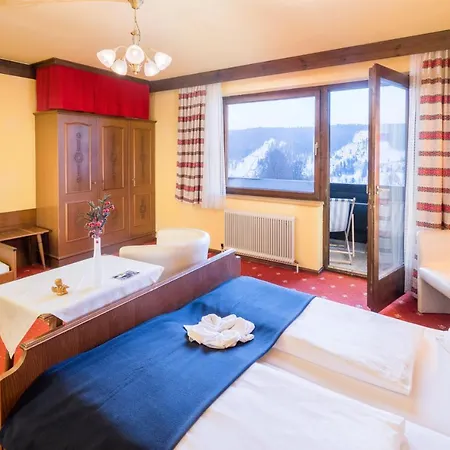 Knollhof Hotel