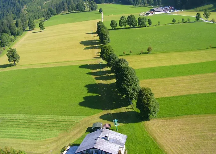 Knollhof فندق 3*